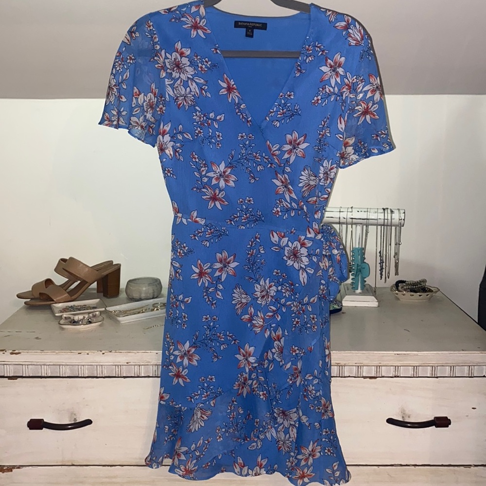 BANANA REPUBLIC SUMMER DRESS☀️🌸🌷🌼